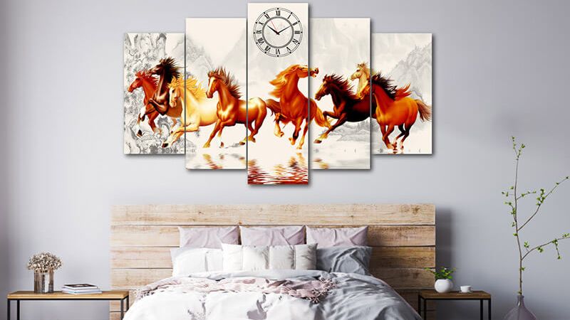 Tranh treo phòng ngủ hợp tính cách mệnh Hỏa hình con ngựa