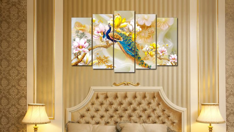 Chọn tranh treo phòng ngủ mệnh Hỏa theo màu sắc