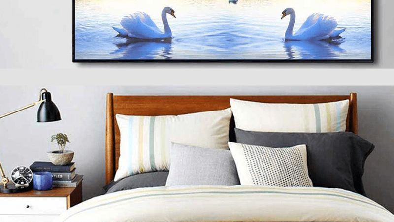 Tranh treo phòng ngủ cho người mệnh Thủy