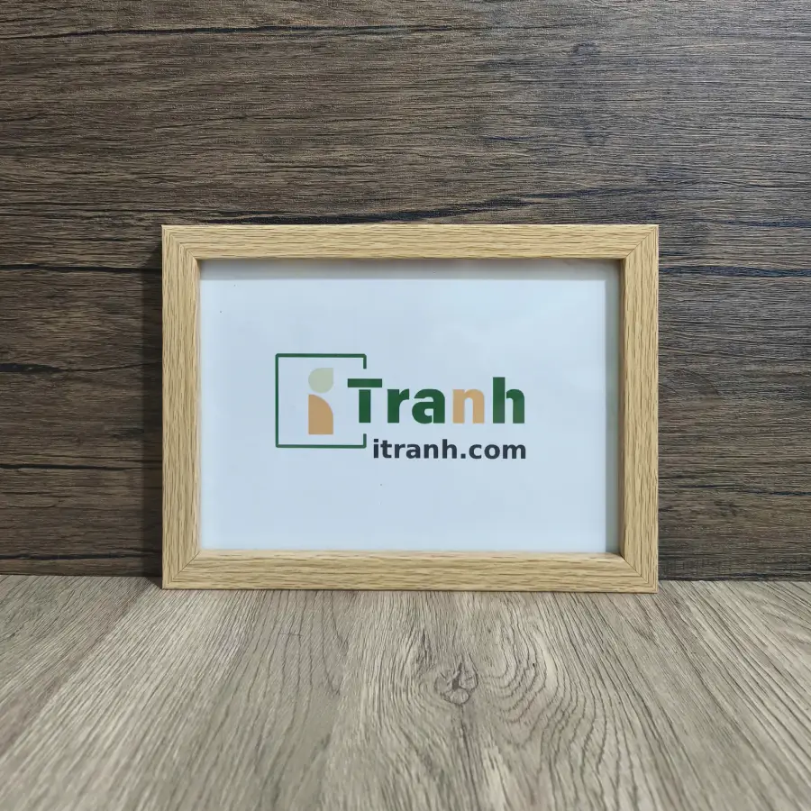 Hình thực tế khung ảnh treo tường 15x21 vân gỗ ITKT1521-4